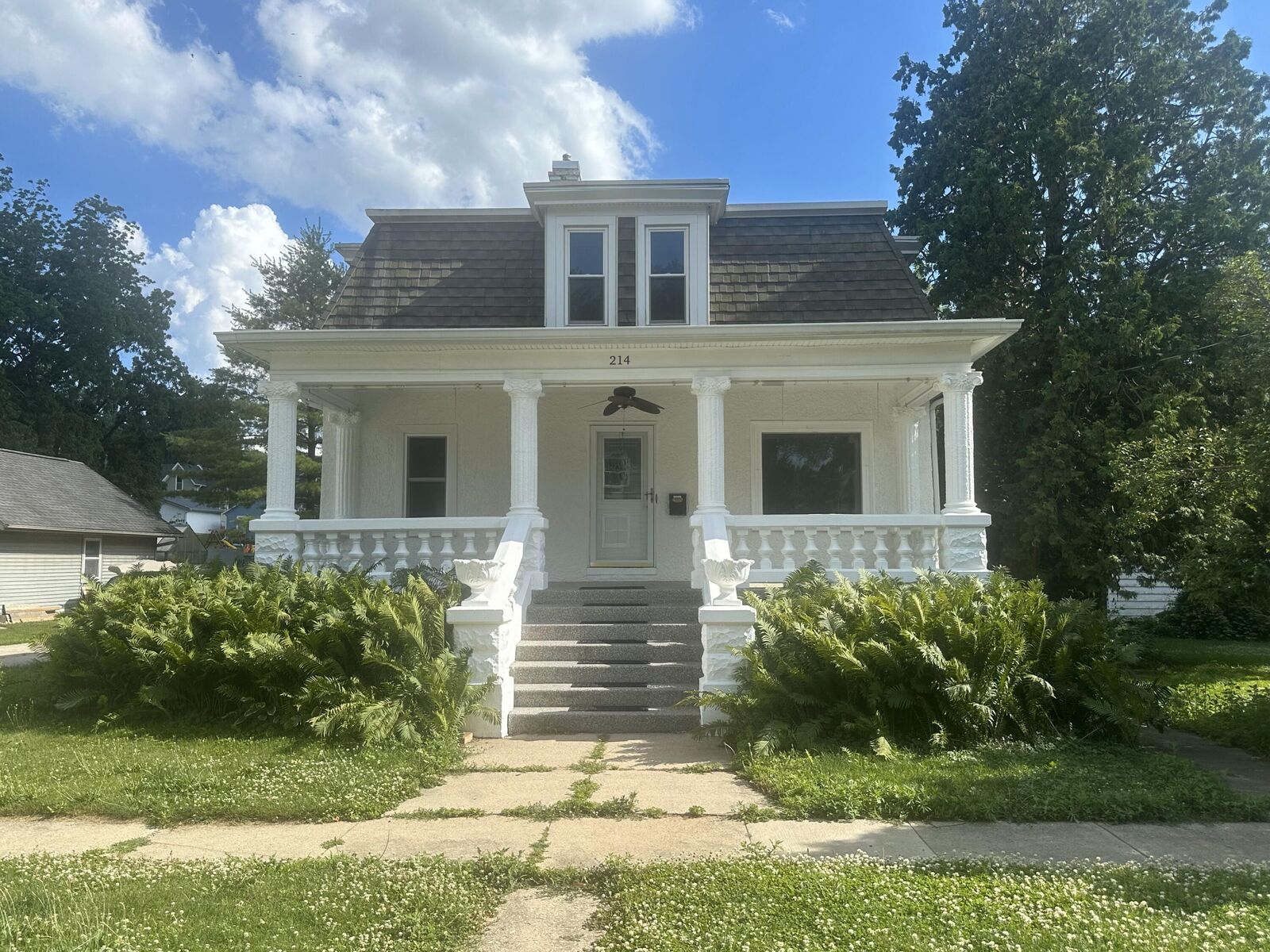 Property Photo:  214 E Woolcock St  WI 53549 