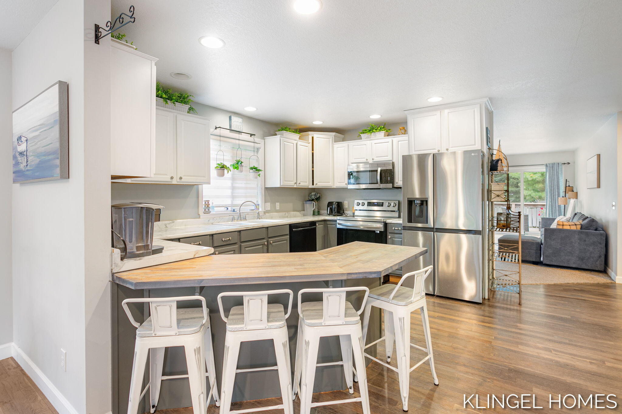 Property Photo: 340 S Lake Avenue MI 49456