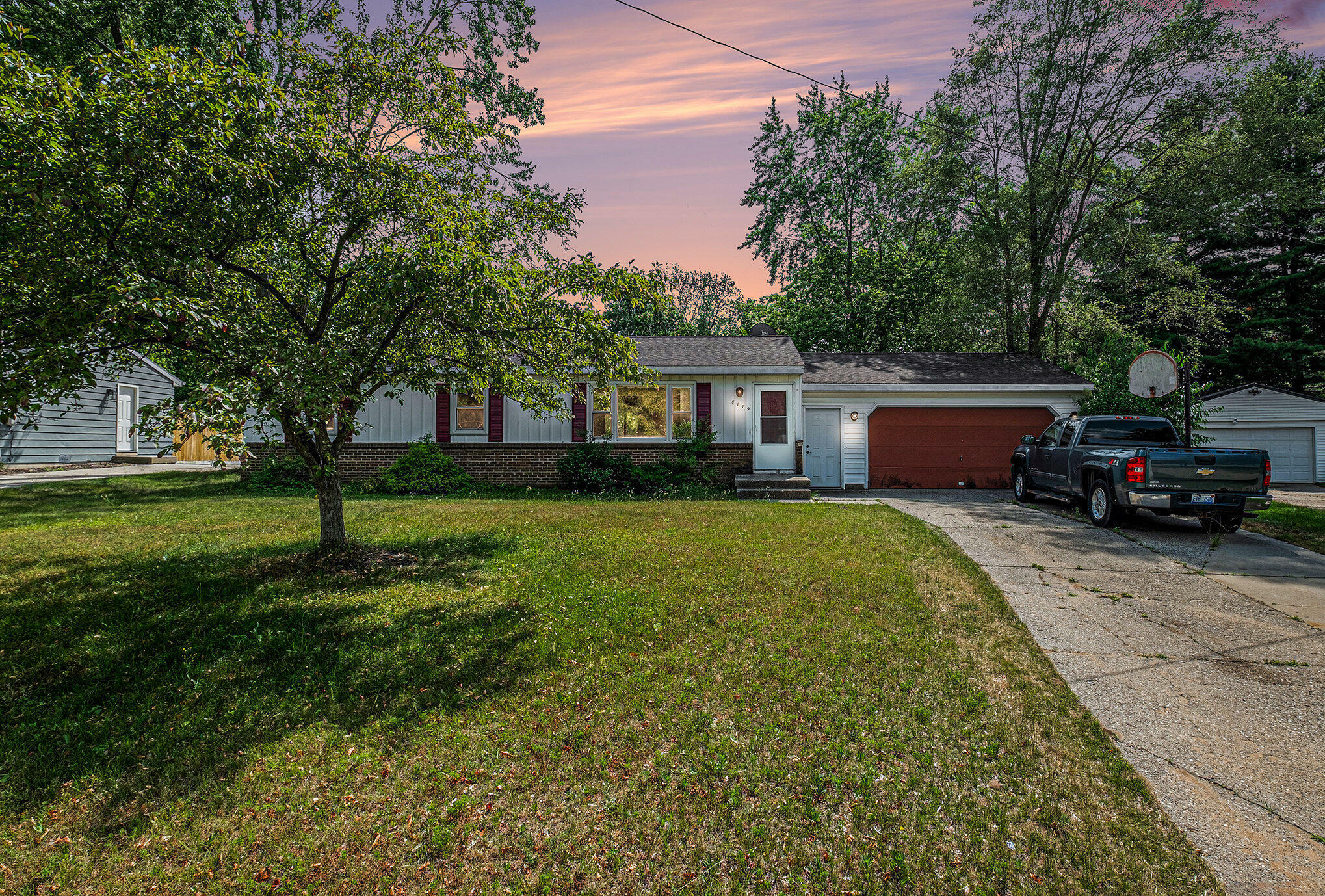 Property Photo: 5879 Glenbrook Avenue SE MI 49508