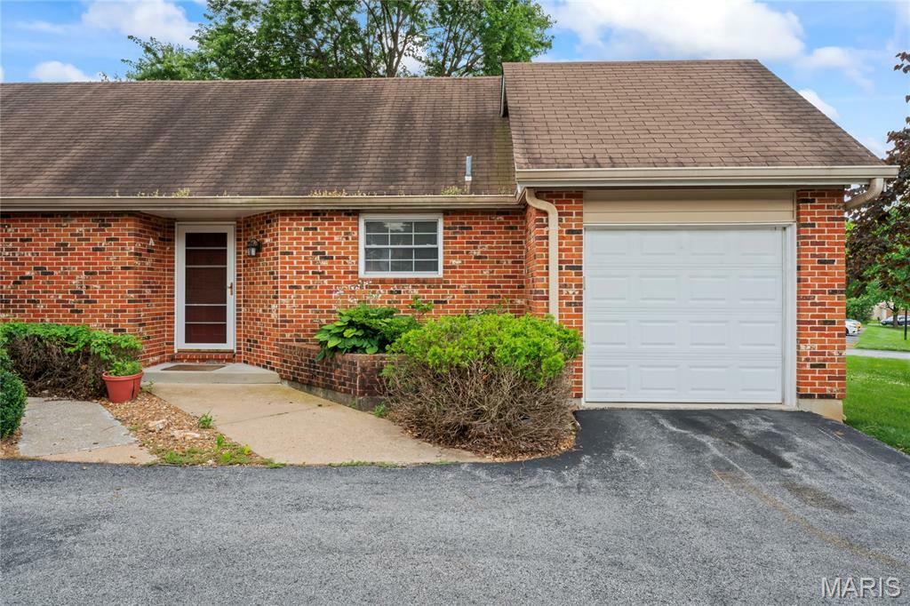 Property Photo: 3709 Candlewyck Club Drive A MO 63034