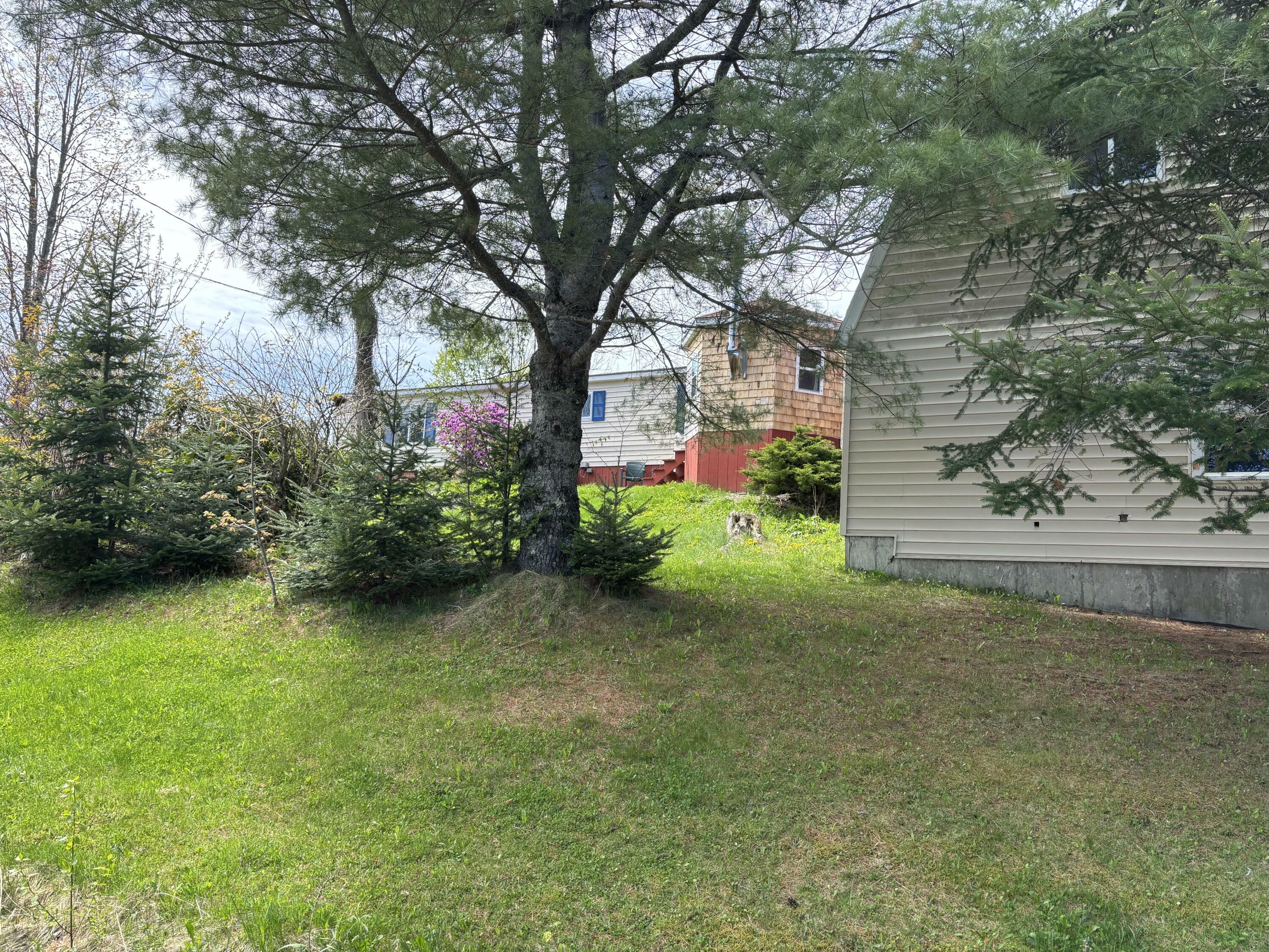 Property Photo: 250 Lebanon Road ME 04496