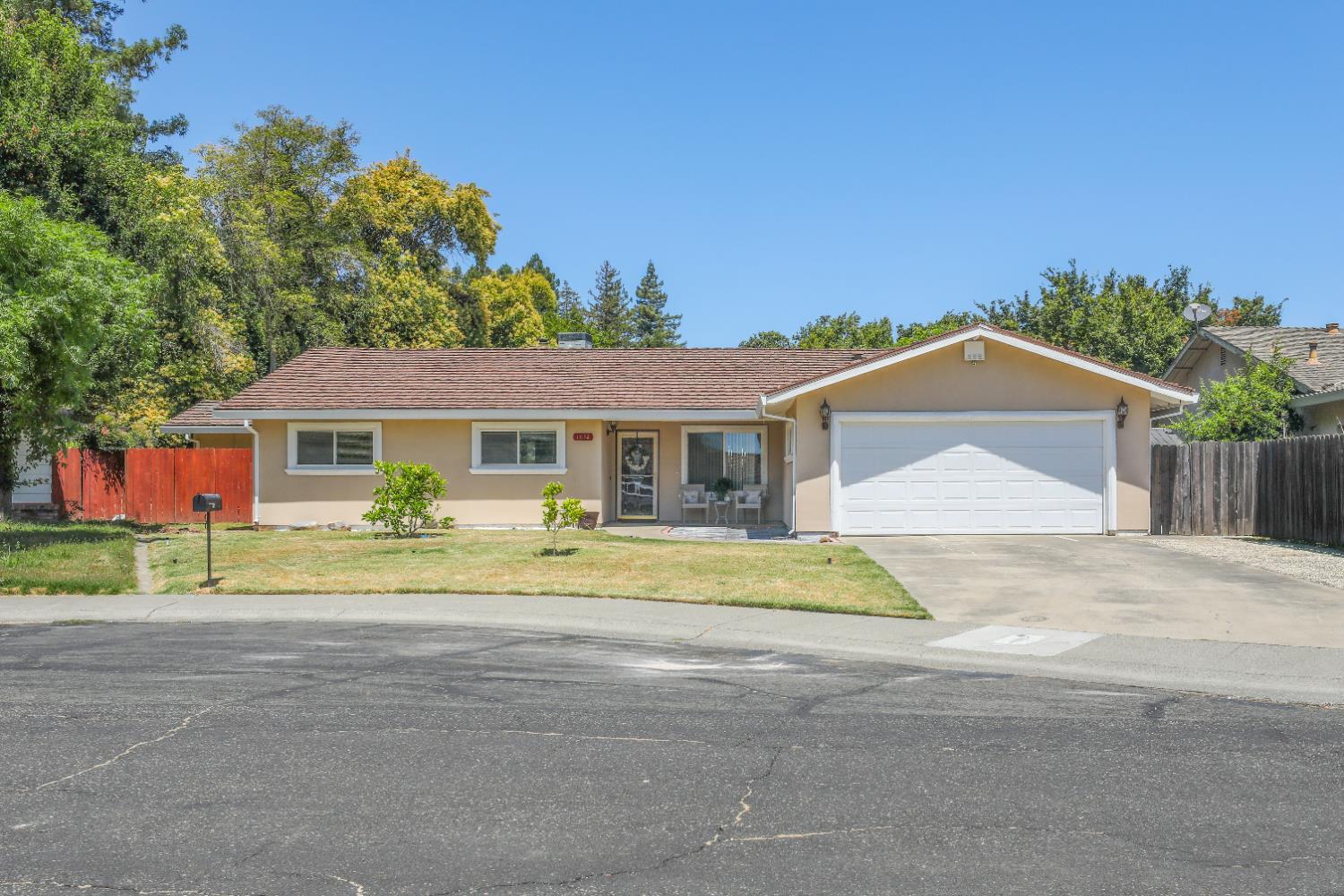 1032 Silver Lake Drive  Sacramento CA 95831 photo