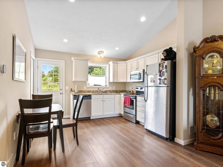 5064 Cedar Condo Court  Traverse City MI 49684 photo