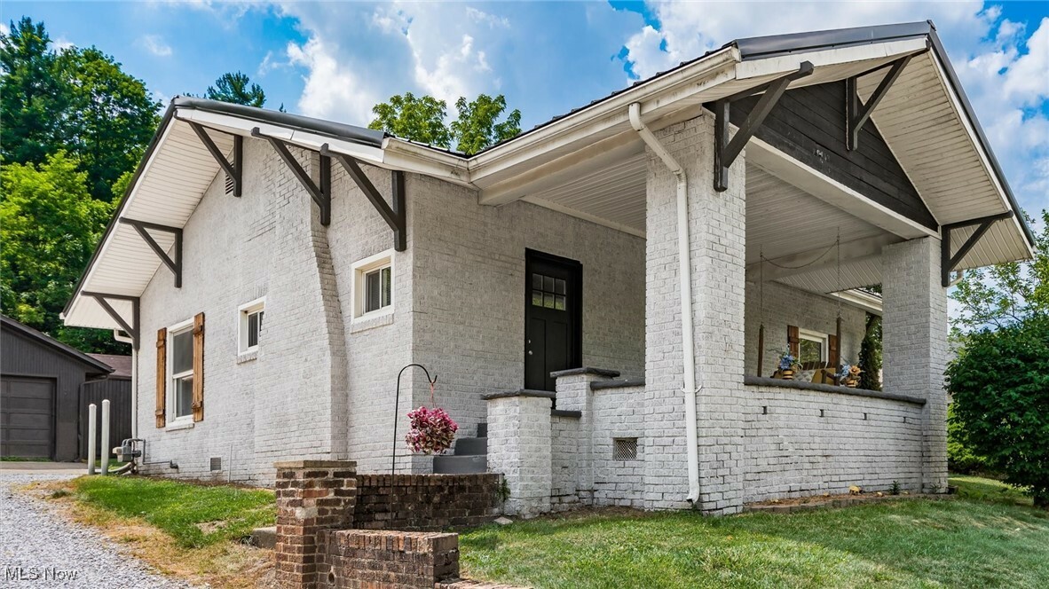Property Photo:  5515 Hoover Avenue  OH 43777 