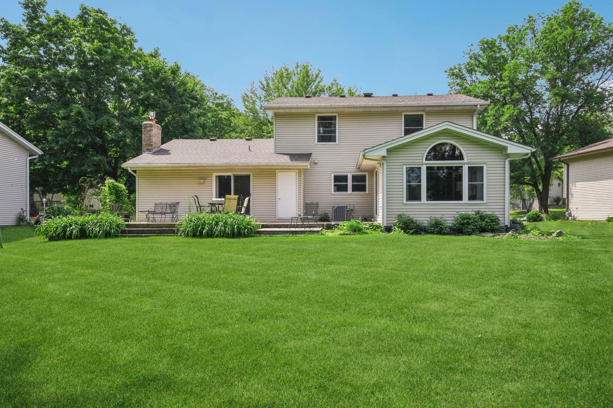 Property Photo: 8924 Darnel Road MN 55347