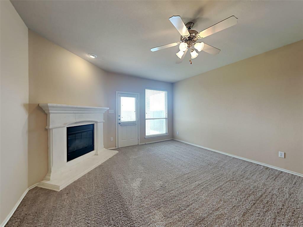 Property Photo: 9429 Navarro Street TX 76036