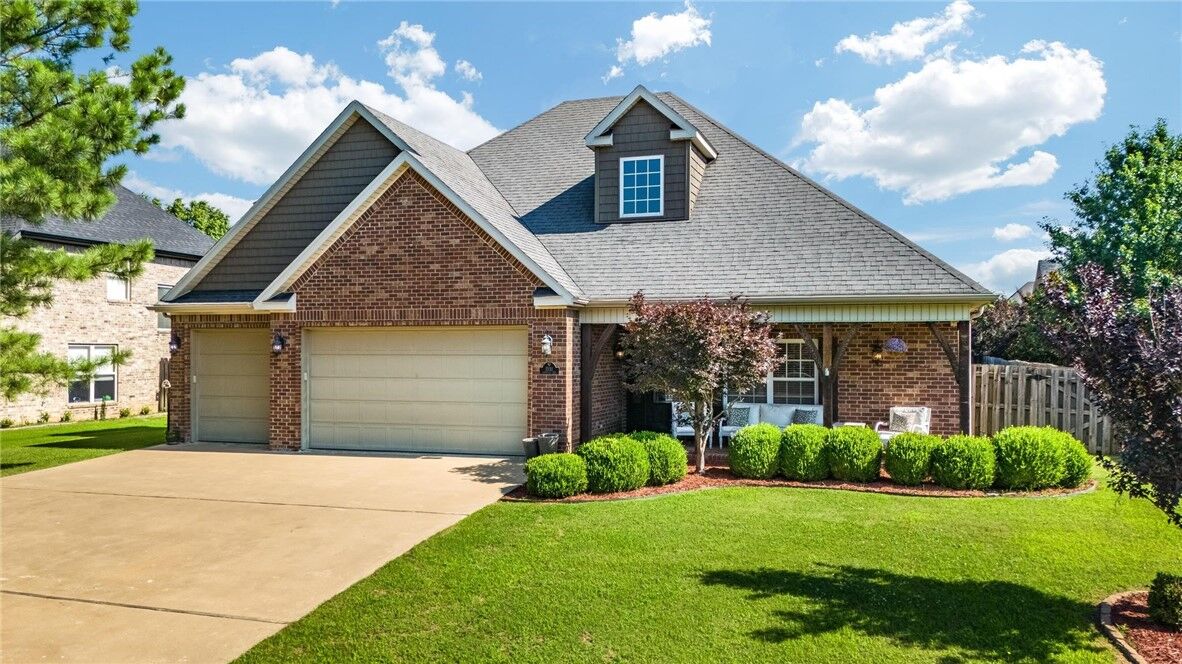 Property Photo:  1531 Partridge Run  AR 72713 