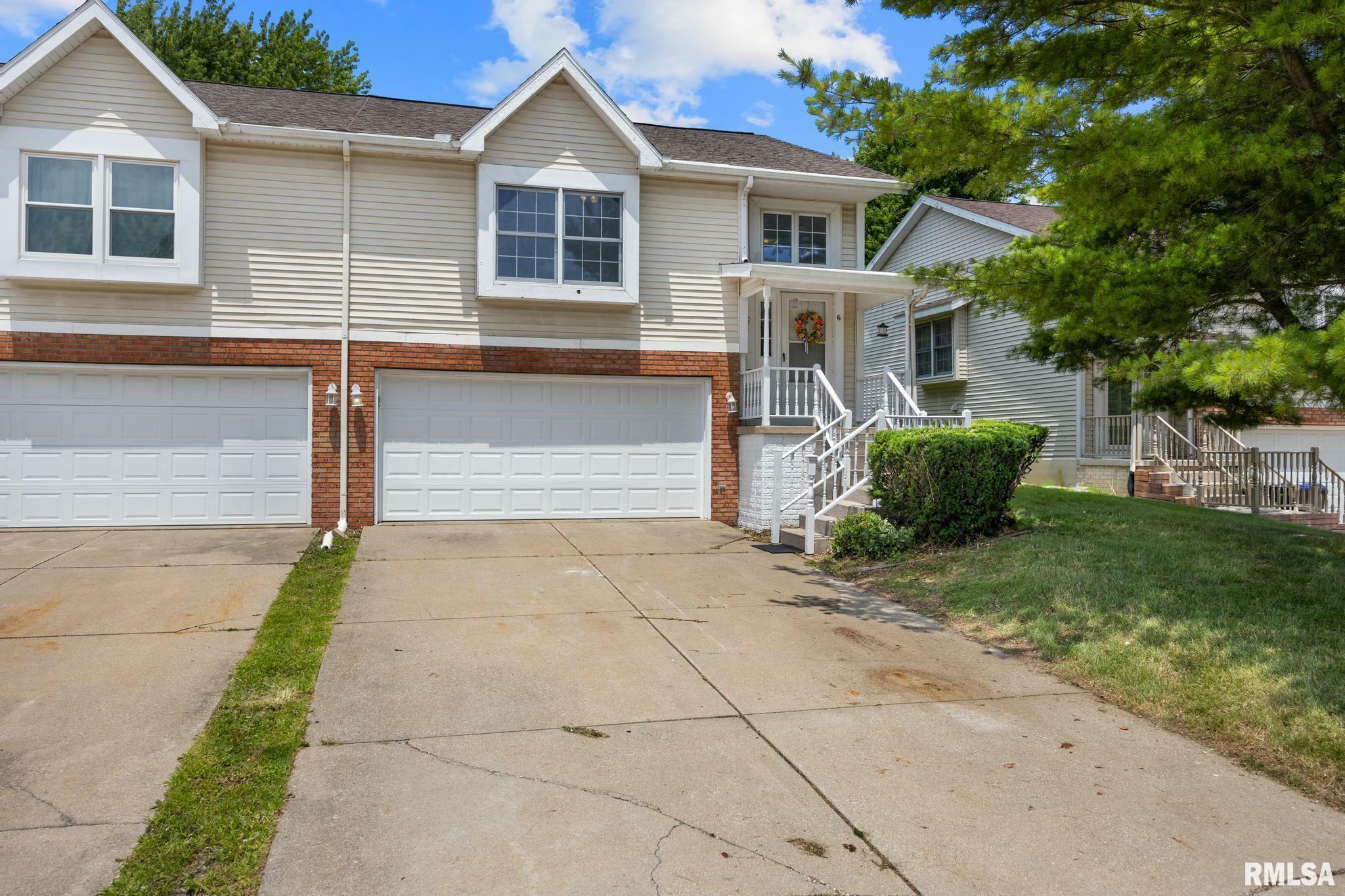 Property Photo: 6 Shire Court 6 IL 61701