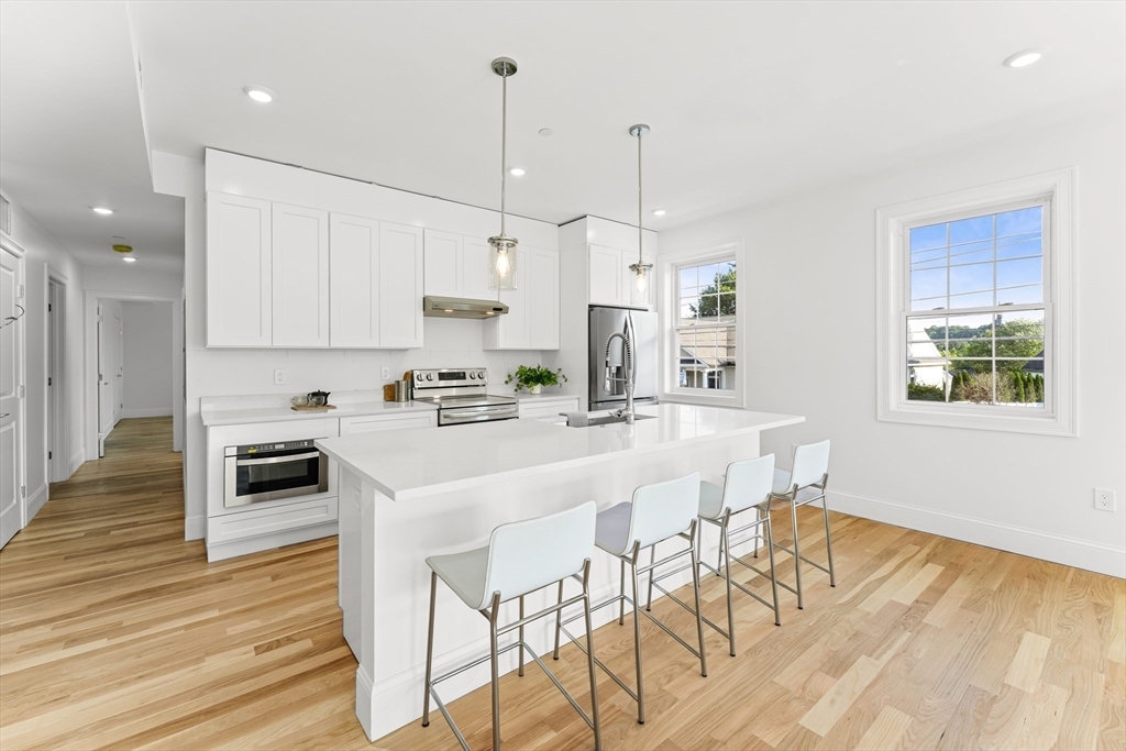 Property Photo: 272 Lincoln Street 203 MA 01752