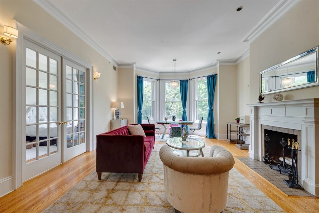 Property Photo: 283 Commonwealth Ave 2 MA 02115