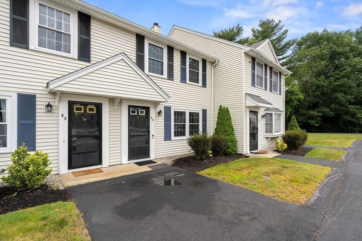 Property Photo:  728 Auburn St E4  MA 02382 
