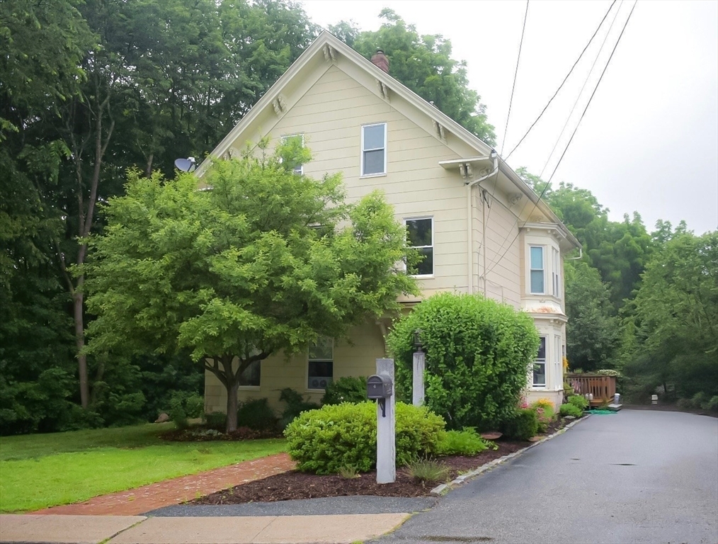 Property Photo: 4 Martin Rd MA 01516