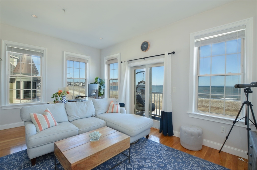 Property Photo:  148 Winthrop Shore Dr 5  MA 02152 