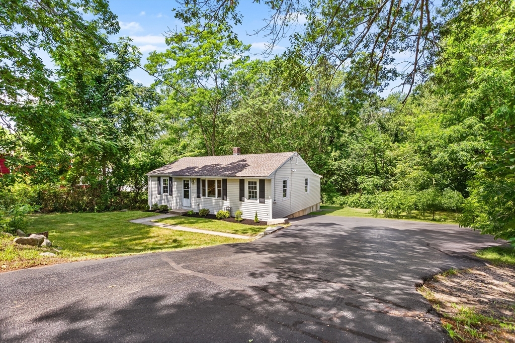 30 Lexington St  Burlington MA 01803 photo