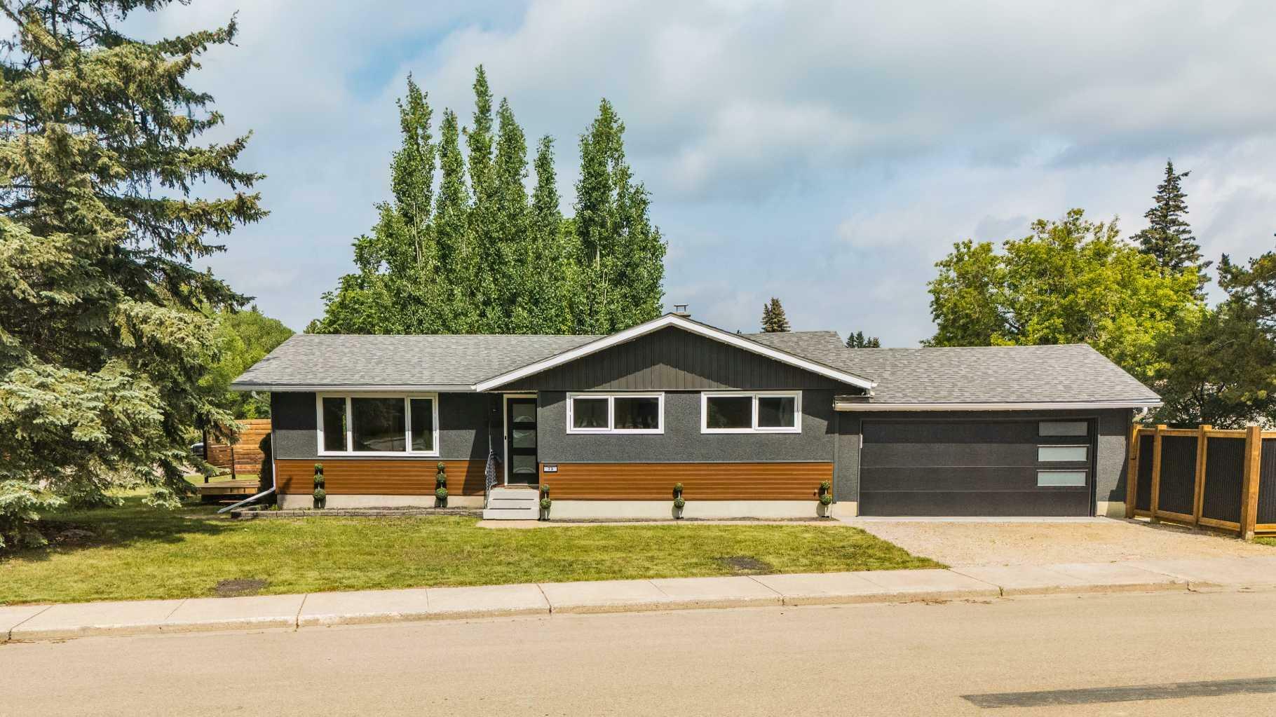 73 Selkirk Boulevard  Red Deer AB T4N 0G5 photo