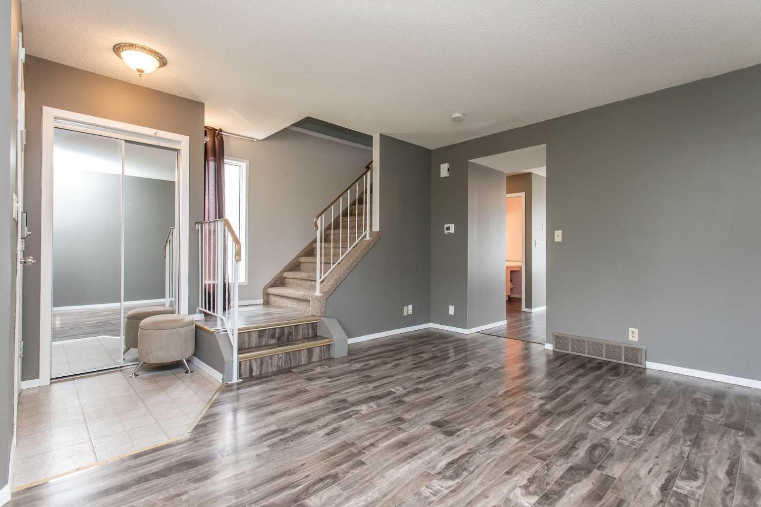Photo de la propriété: 5 Kovac Street AB T4P 3M3