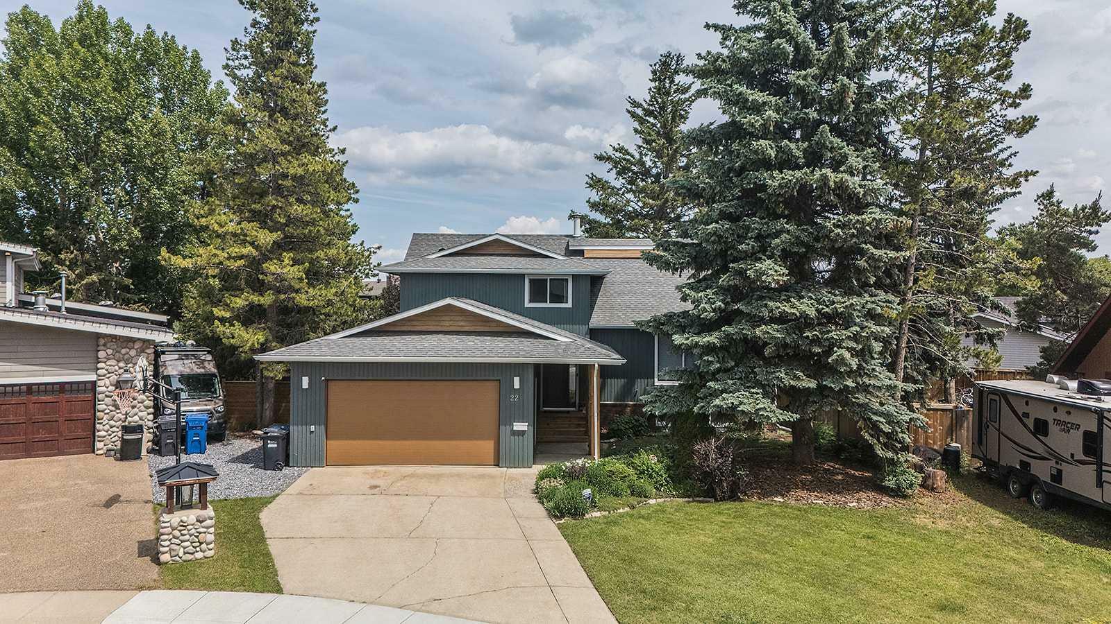 22 Wiltshire Place  Red Deer AB T4N 6B7 photo