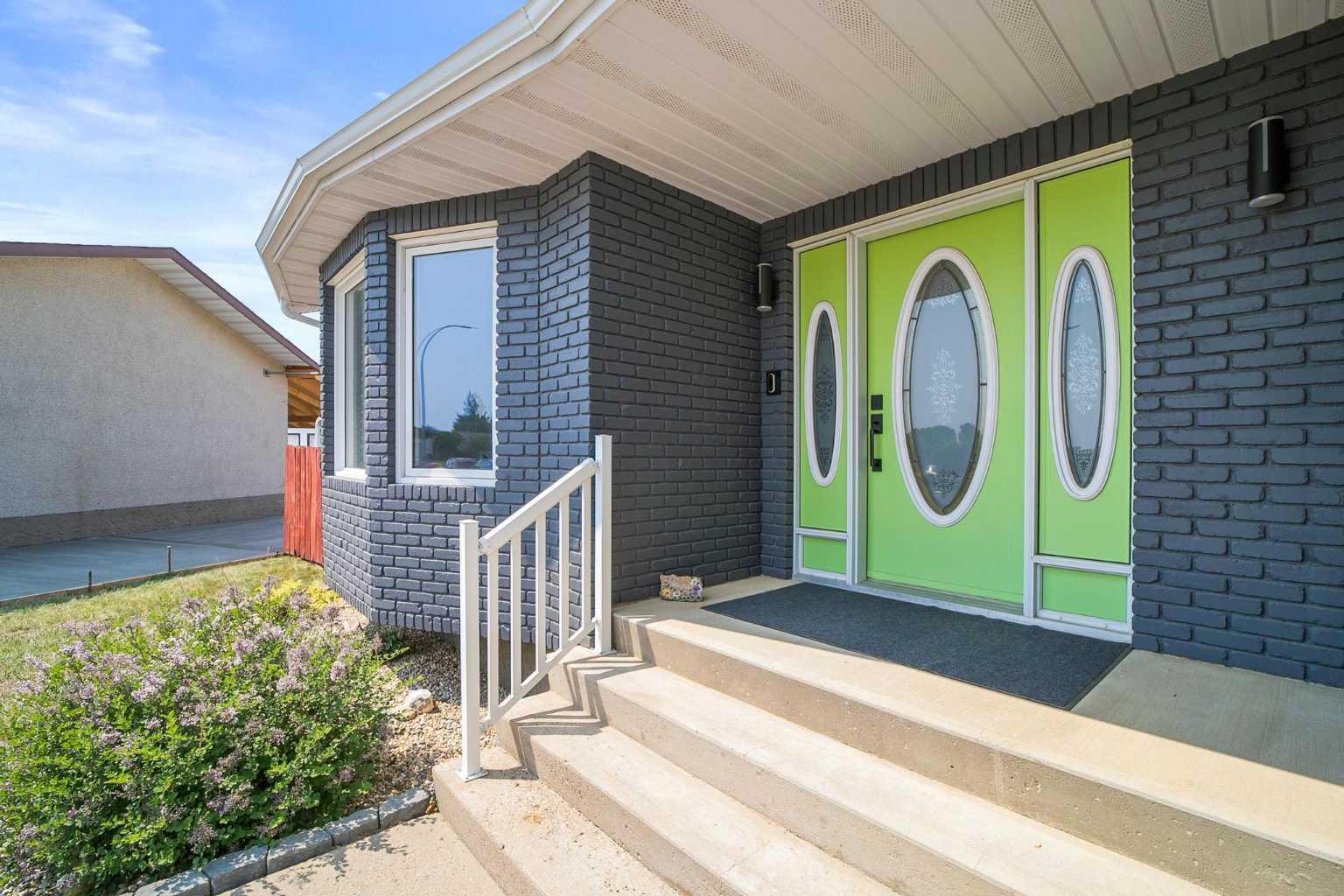 Property Photo: 4308 72 Street AB T4V 3X6