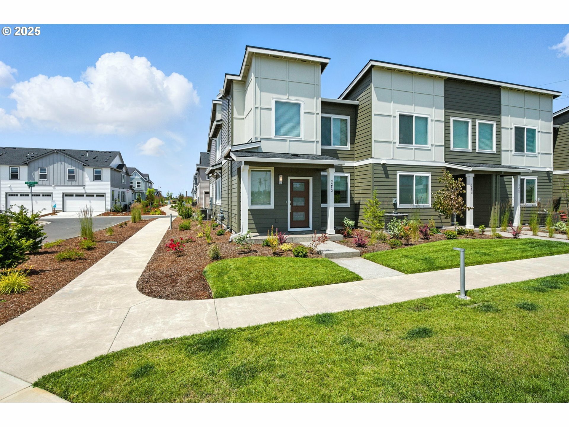 Property Photo: 3292 SE Equinox Ln OR 97123