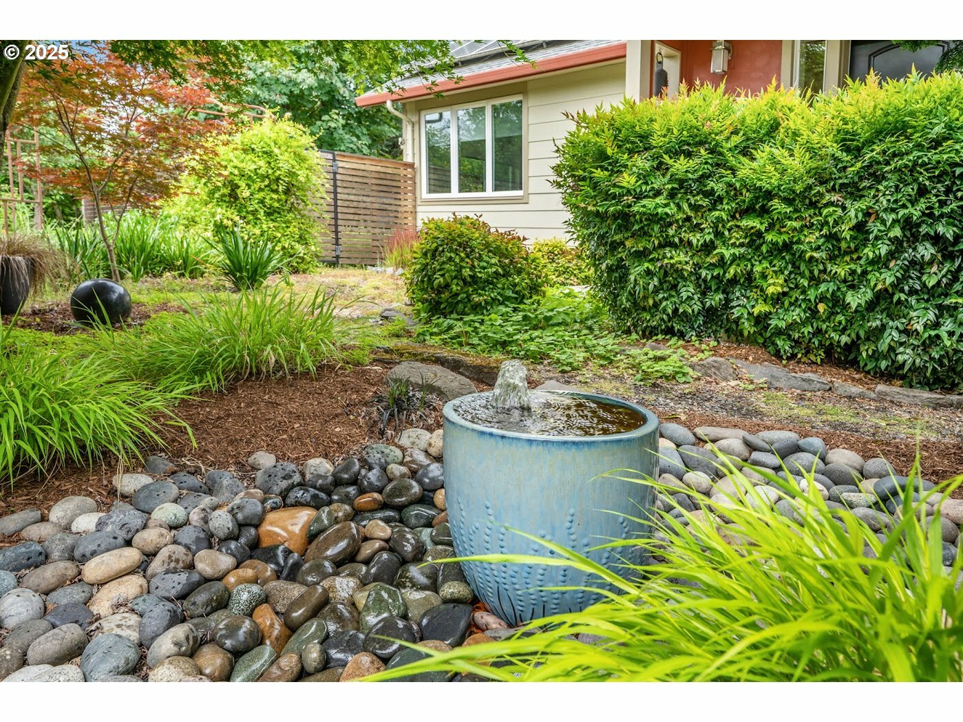 Property Photo:  302 Phoenix Way  WA 98661 