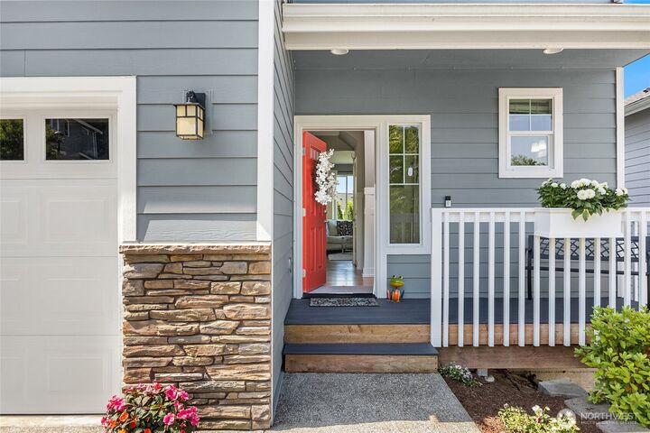 Property Photo: 742 Freedom Court SE WA 98366