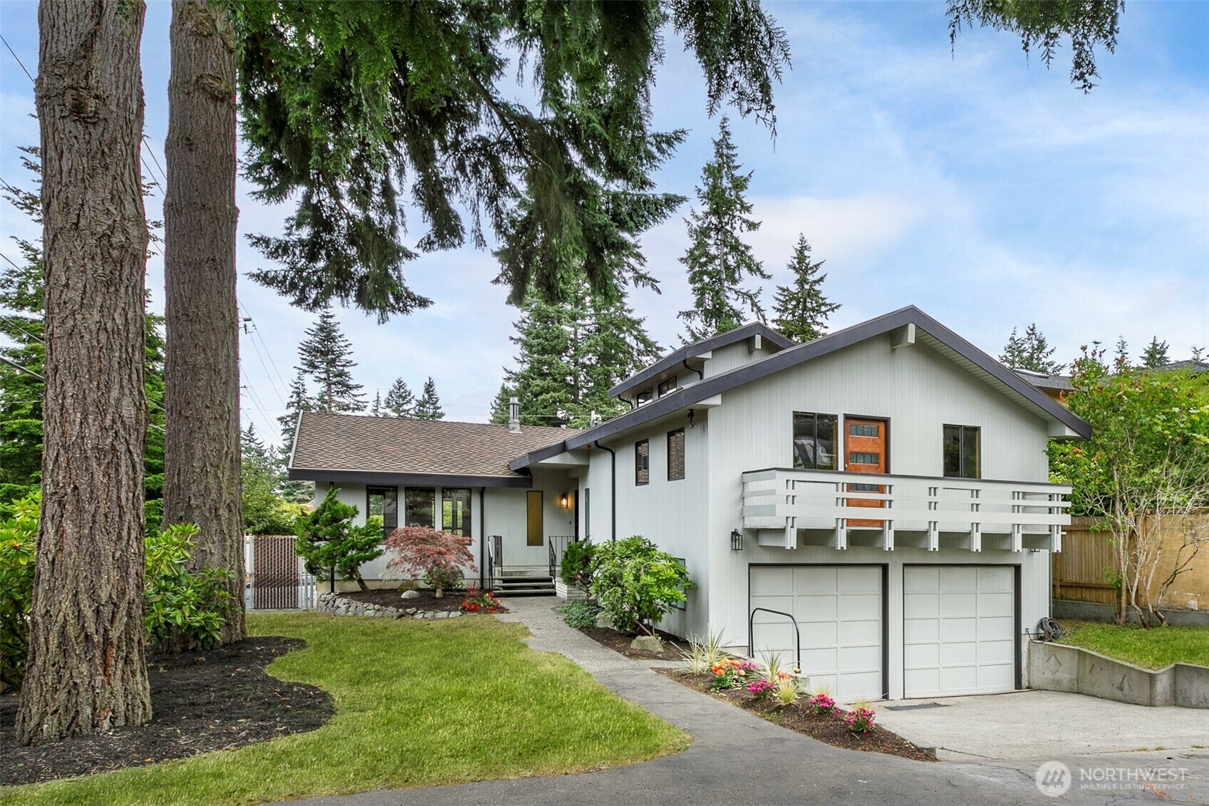 Property Photo: 13003 3rd Avenue NW WA 98177
