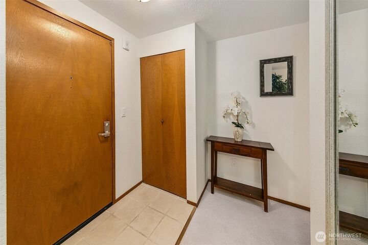 Property Photo: 1130 5th Avenue S 103 WA 98020