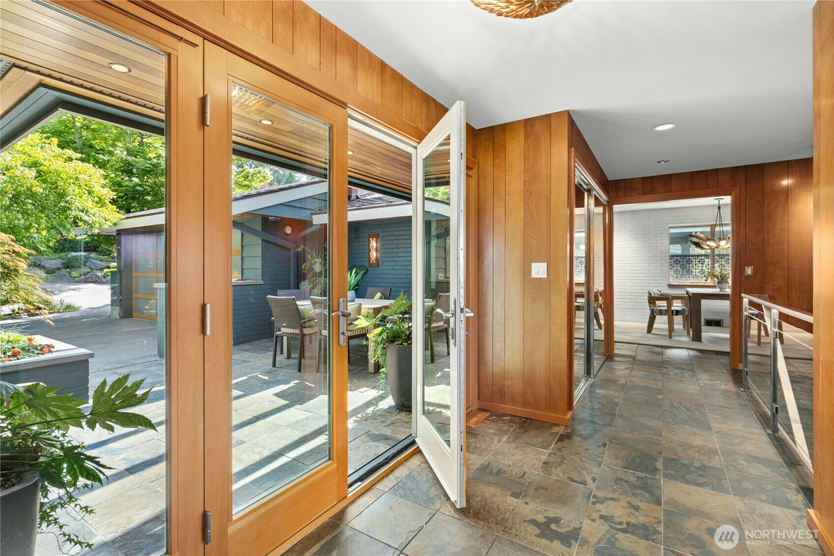 Property Photo: 4242 NE 89th Street WA 98115