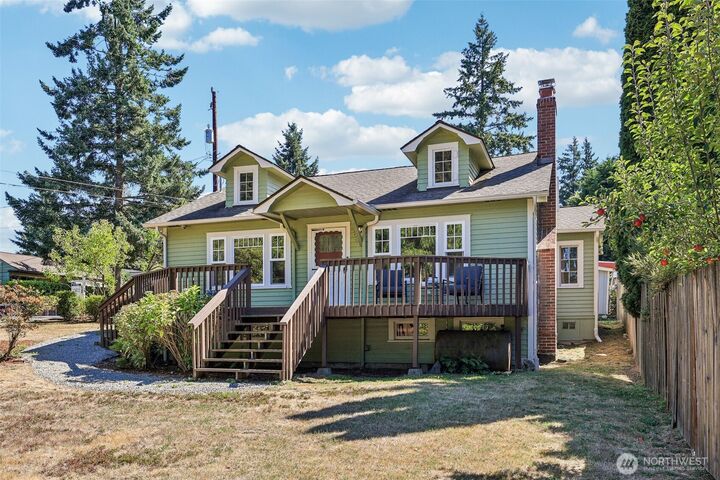 Property Photo: 705 SW 158th St WA 98166