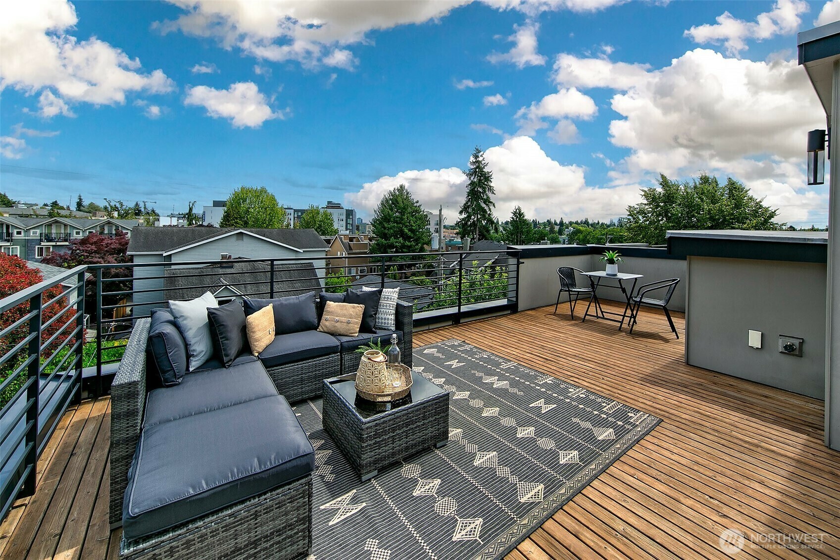 Property Photo: 7435 B 4th Avenue NE WA 98115