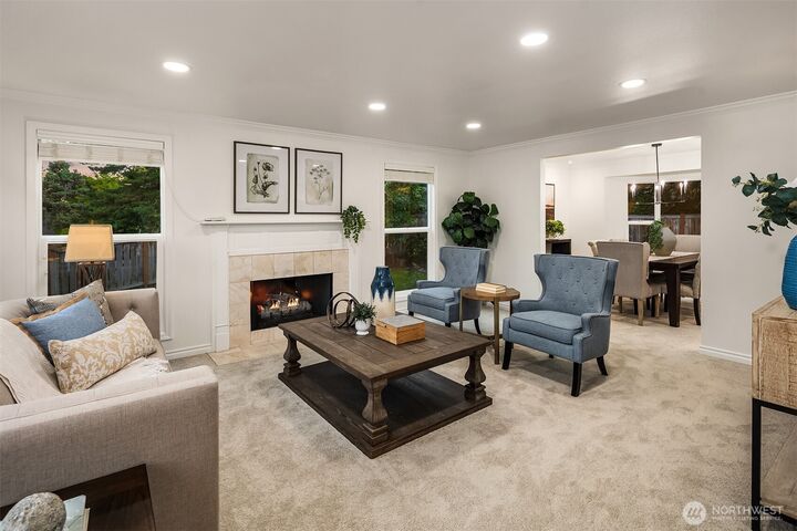 Property Photo: 12810 SE 22nd Place WA 98005
