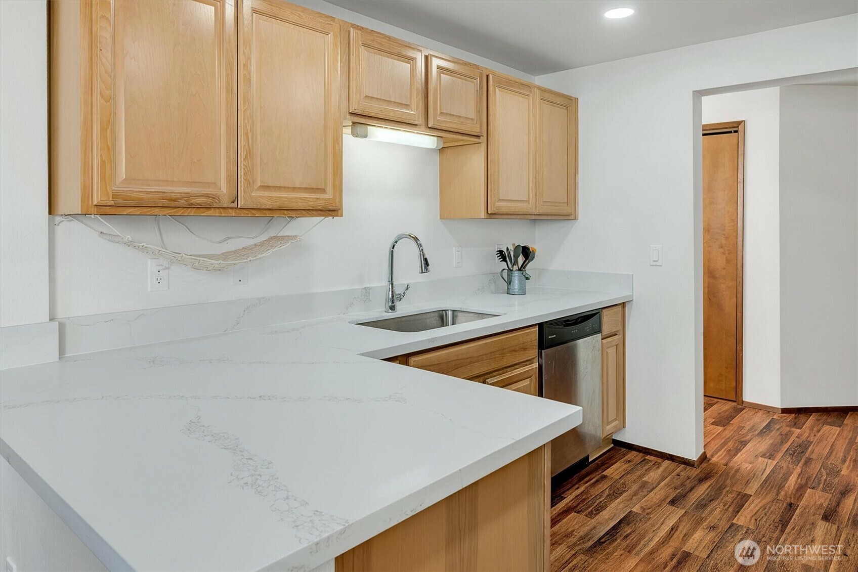 Property Photo: 921 Pershing Ave 101 WA 98312