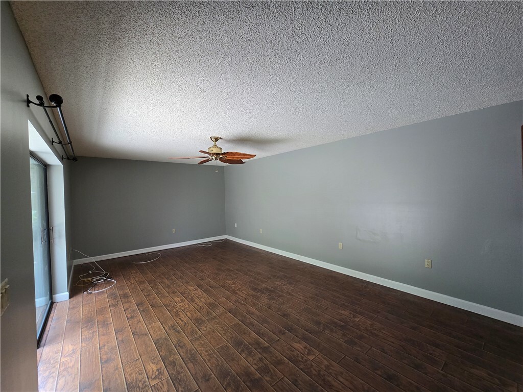 Property Photo: 320 E Waverly Place FL 32960