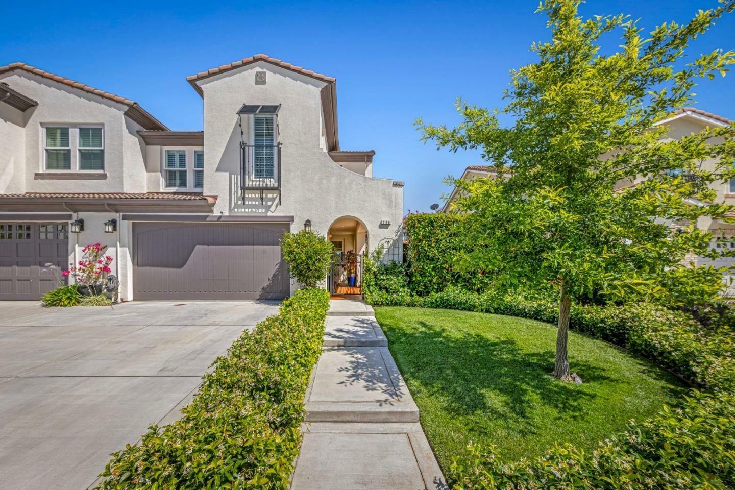 Property Photo:  250 Calle Del Rey  CA 95037 