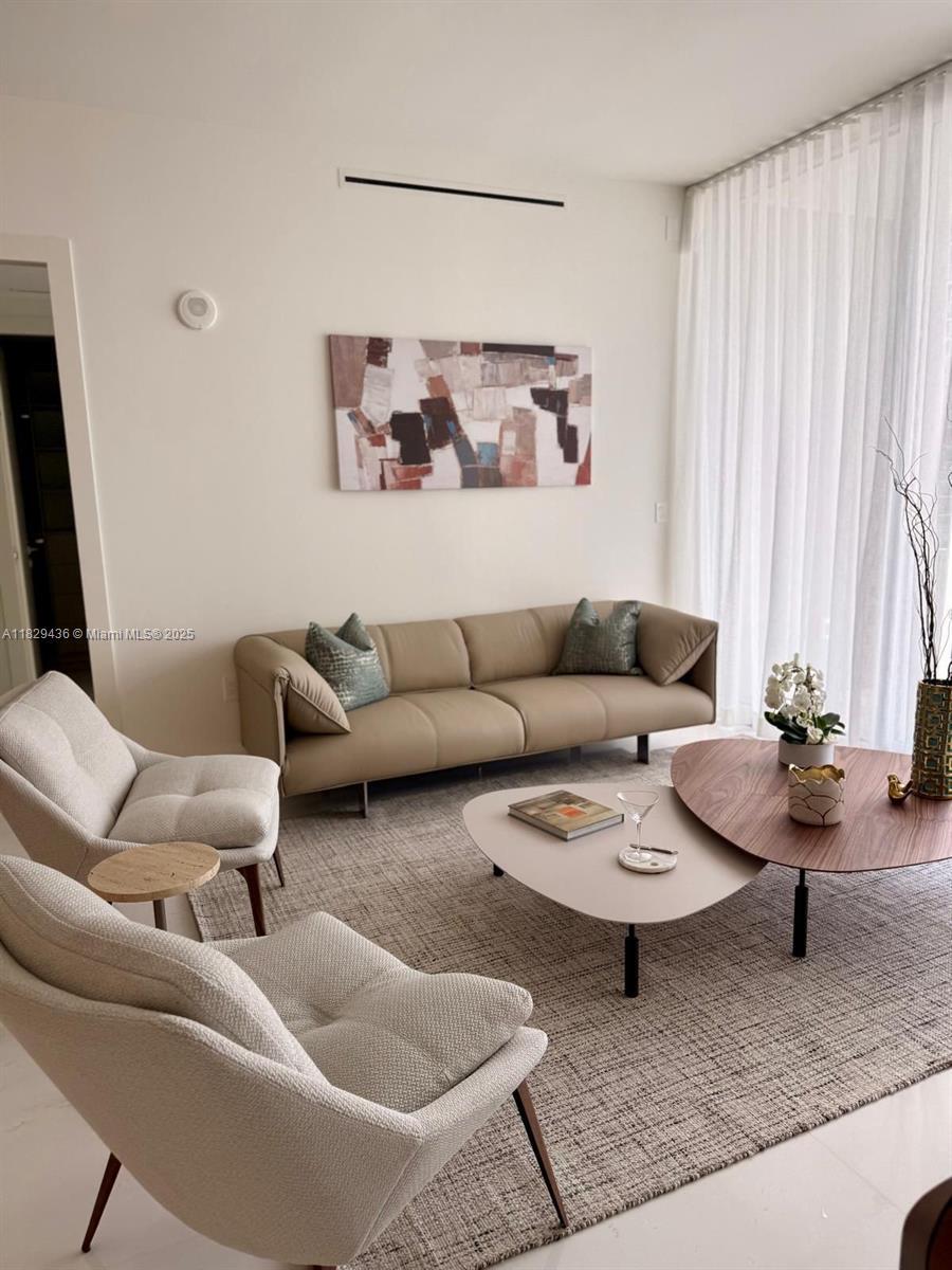 Property Photo:  300 Biscayne Boulevard Way 5009W  FL 33131 