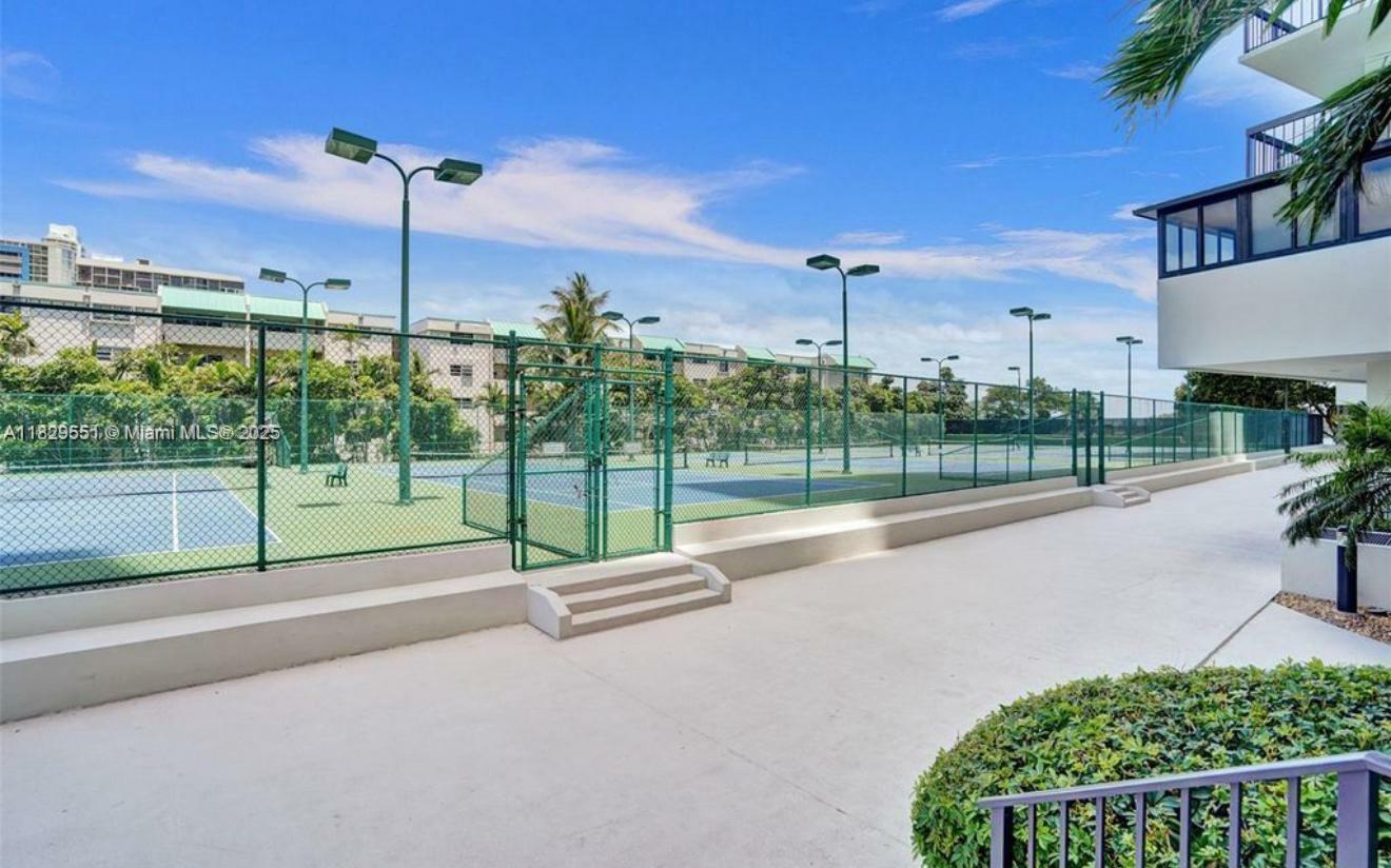 Property Photo: 2333 Brickell Ave FL 33129