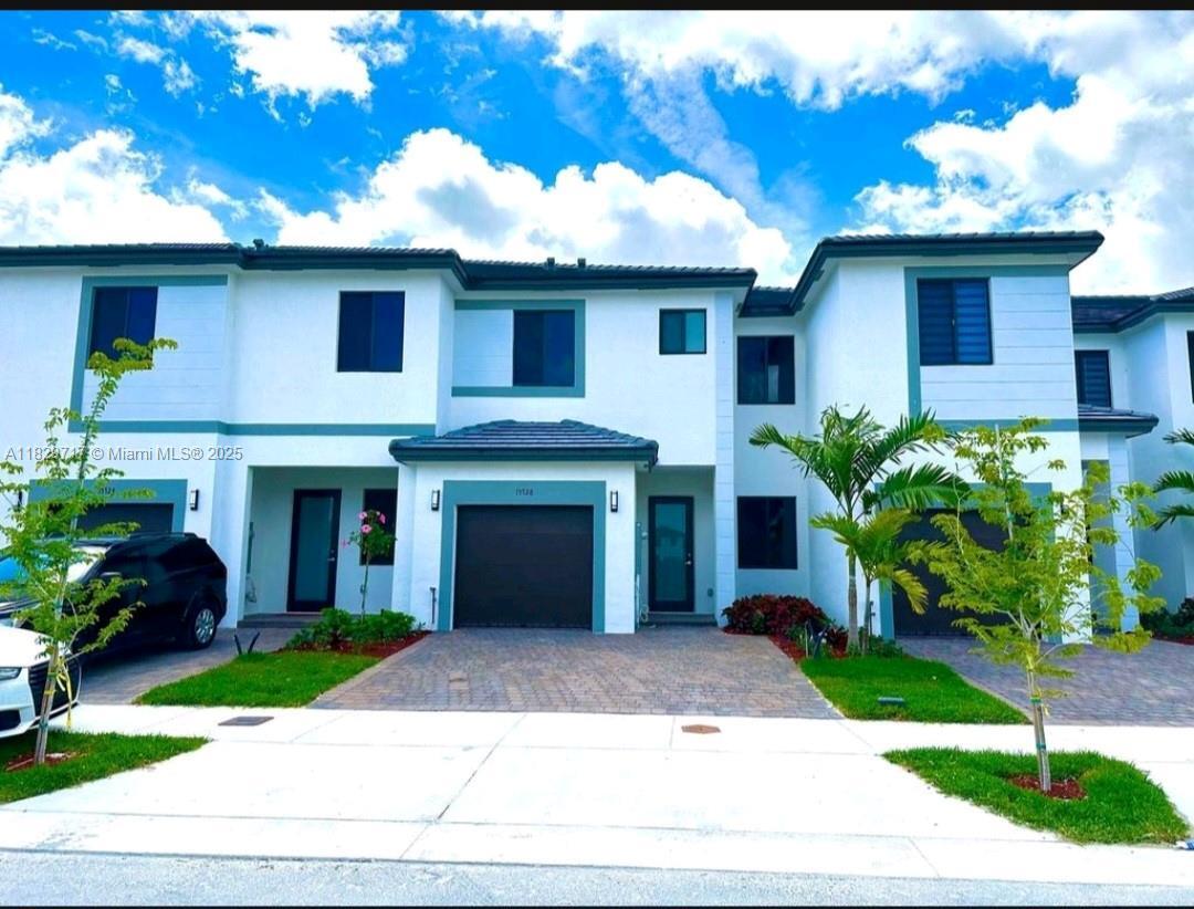 Property Photo: 15728 SW 136 Way 15728 FL 33196