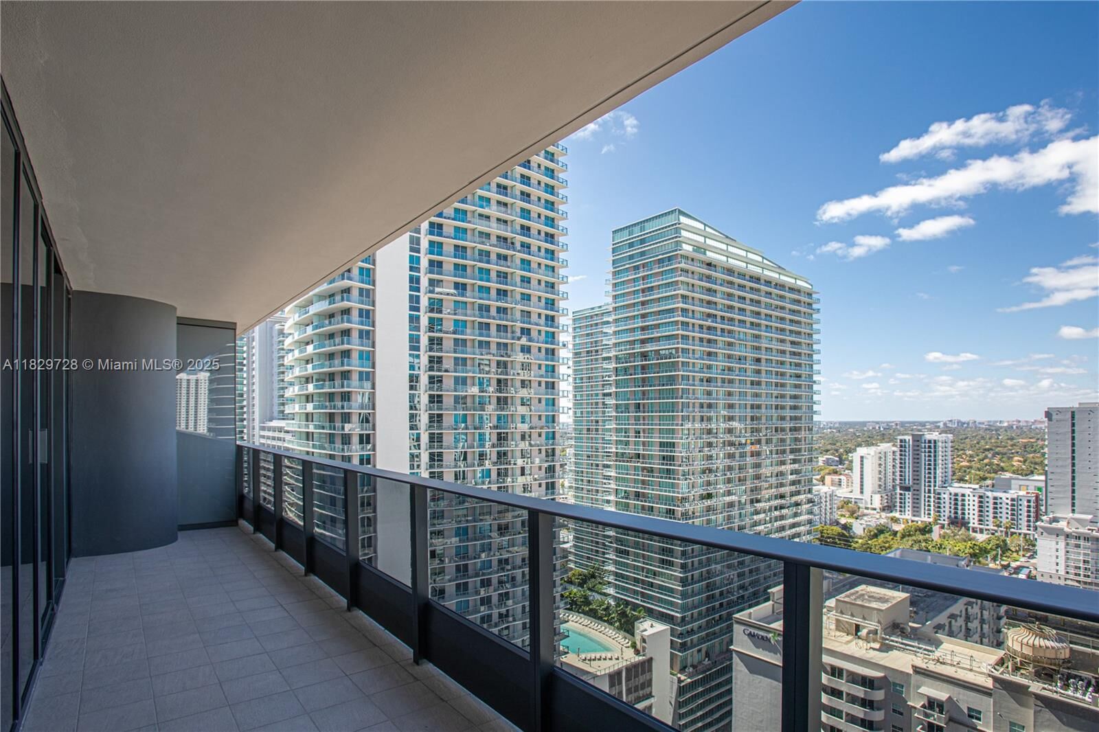 Property Photo:  1000 Brickell Plz 2610  FL 33131 
