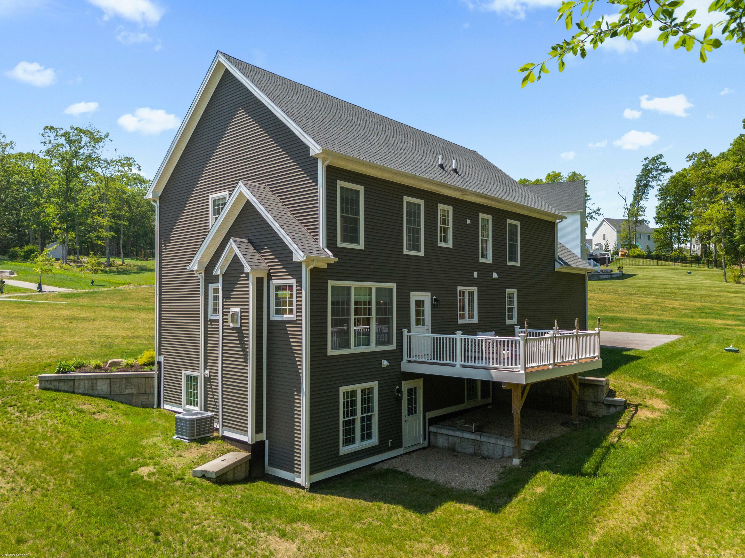 Property Photo: 33 Arbor Crossing CT 06333