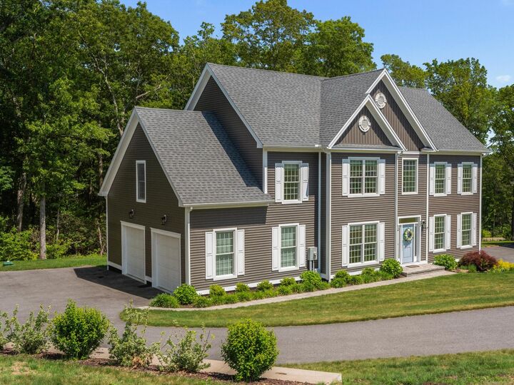 Property Photo: 33 Arbor Crossing CT 06333