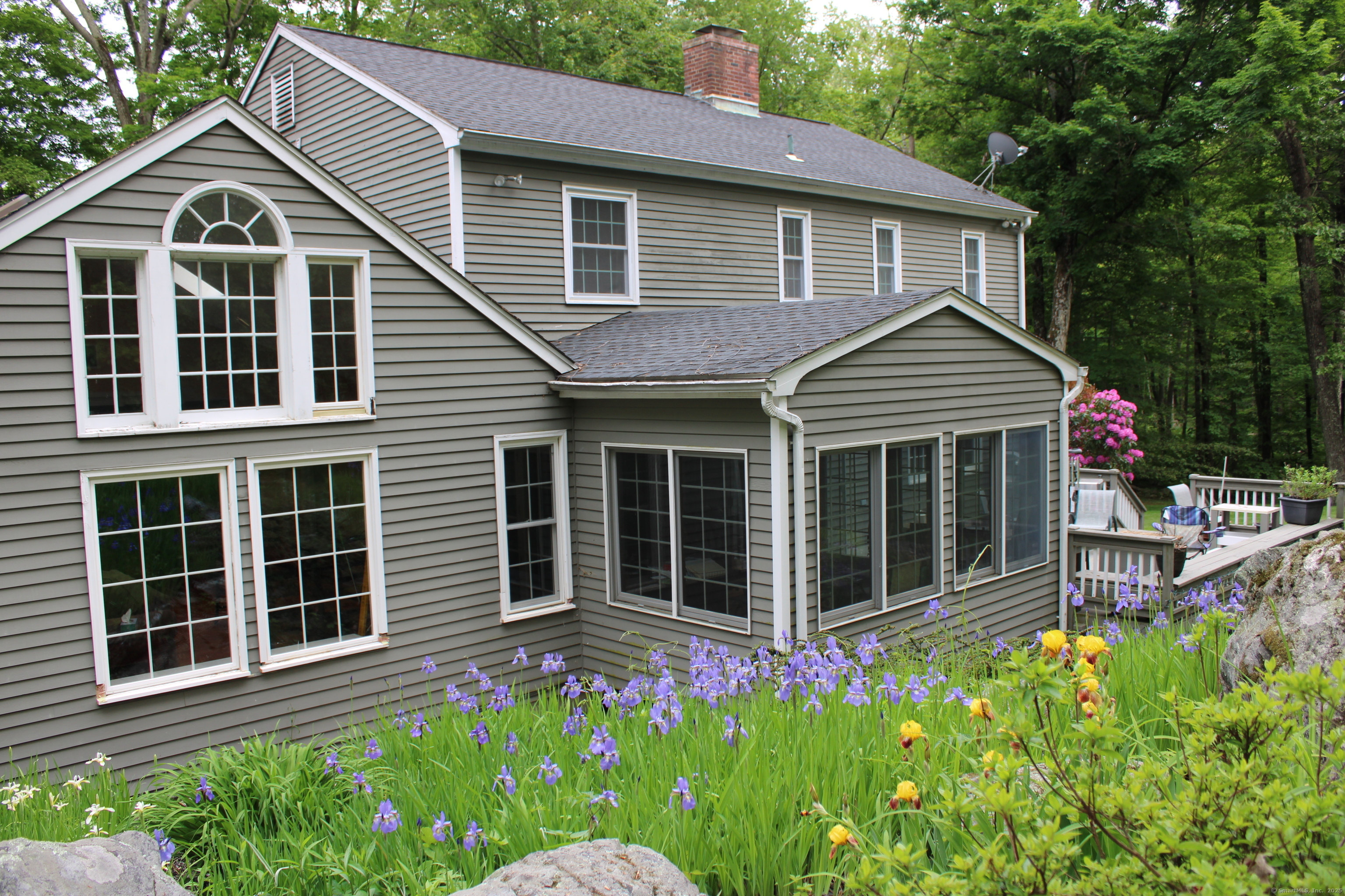 Property Photo:  31 Hunter Lane  CT 06877 