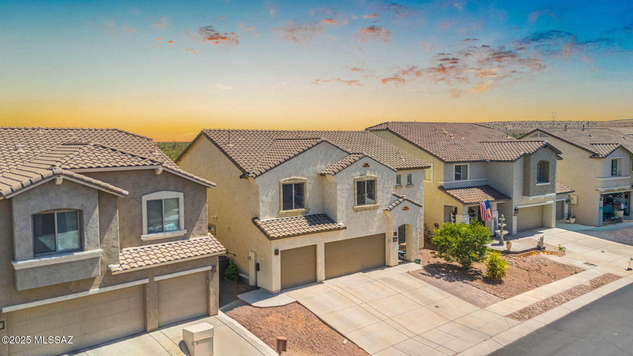 Property Photo: 777 W Via De Gala AZ 85629