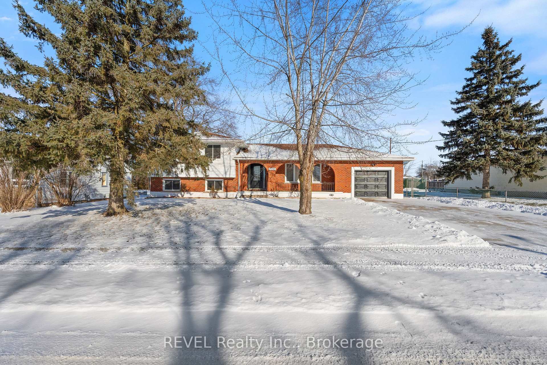 Property Photo: 7797 Mulhern Street ON L2H 1B6