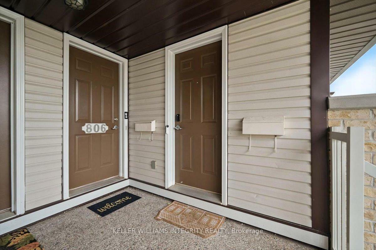Property Photo:  808 Lakeridge Drive  ON K4A 0N5 
