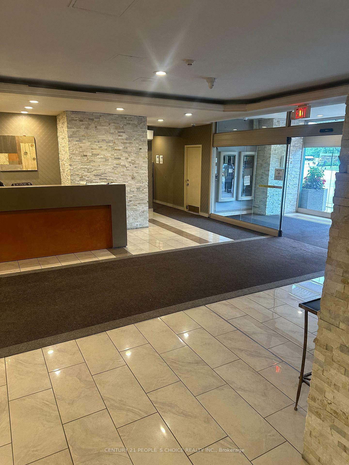 Property Photo: 61 Markbrook Lane #1706 ON M9V 5E7