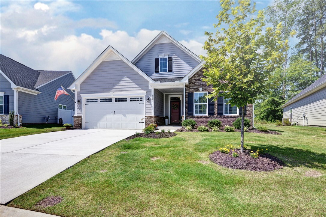 Property Photo: 109 Apprentice Landing VA 23185