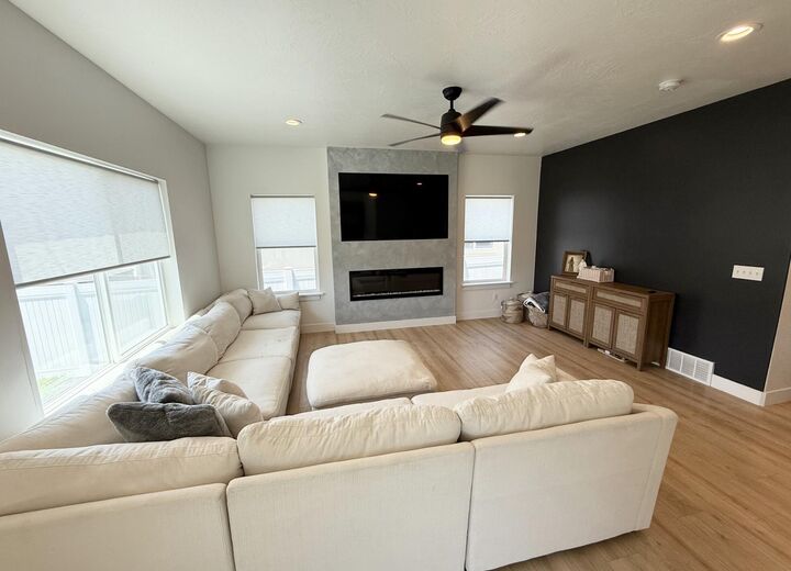 Property Photo:  1258 E Bell Buoy Way  UT 84005