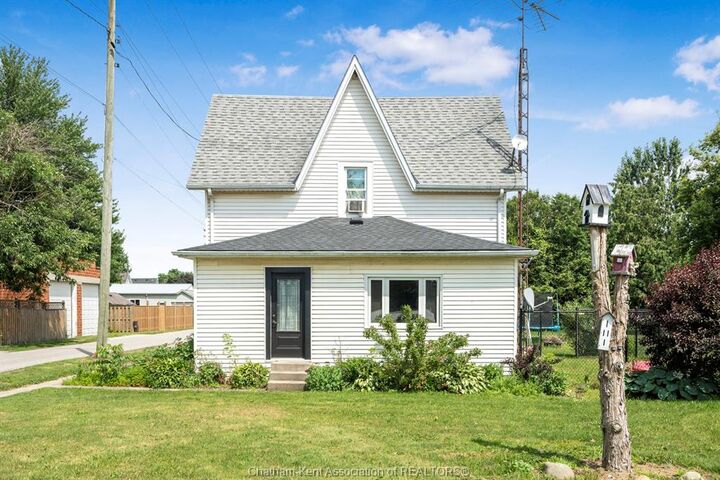 17 Burns Street  Chatham-Kent ON N0P 2M0 photo
