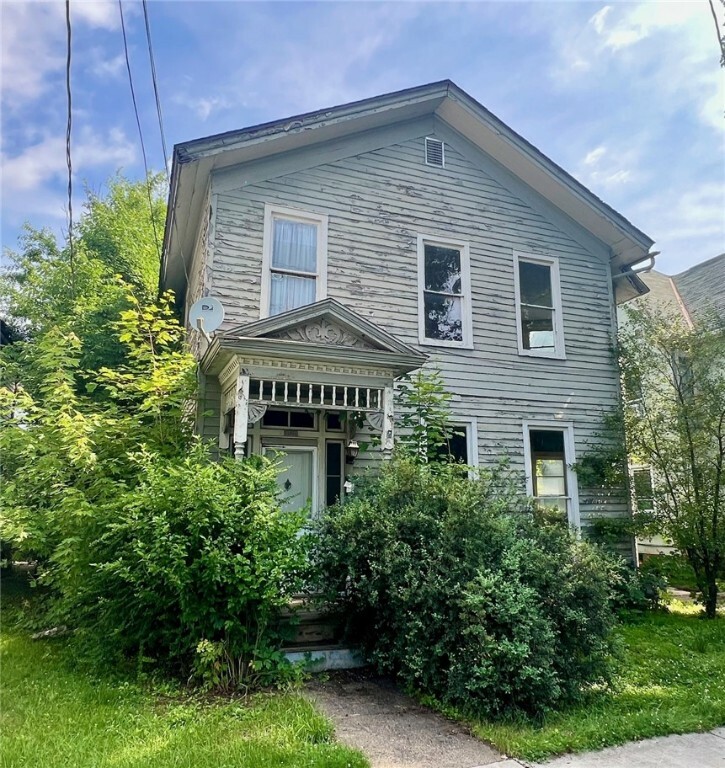 Property Photo: 1316 Otter Street PA 16323