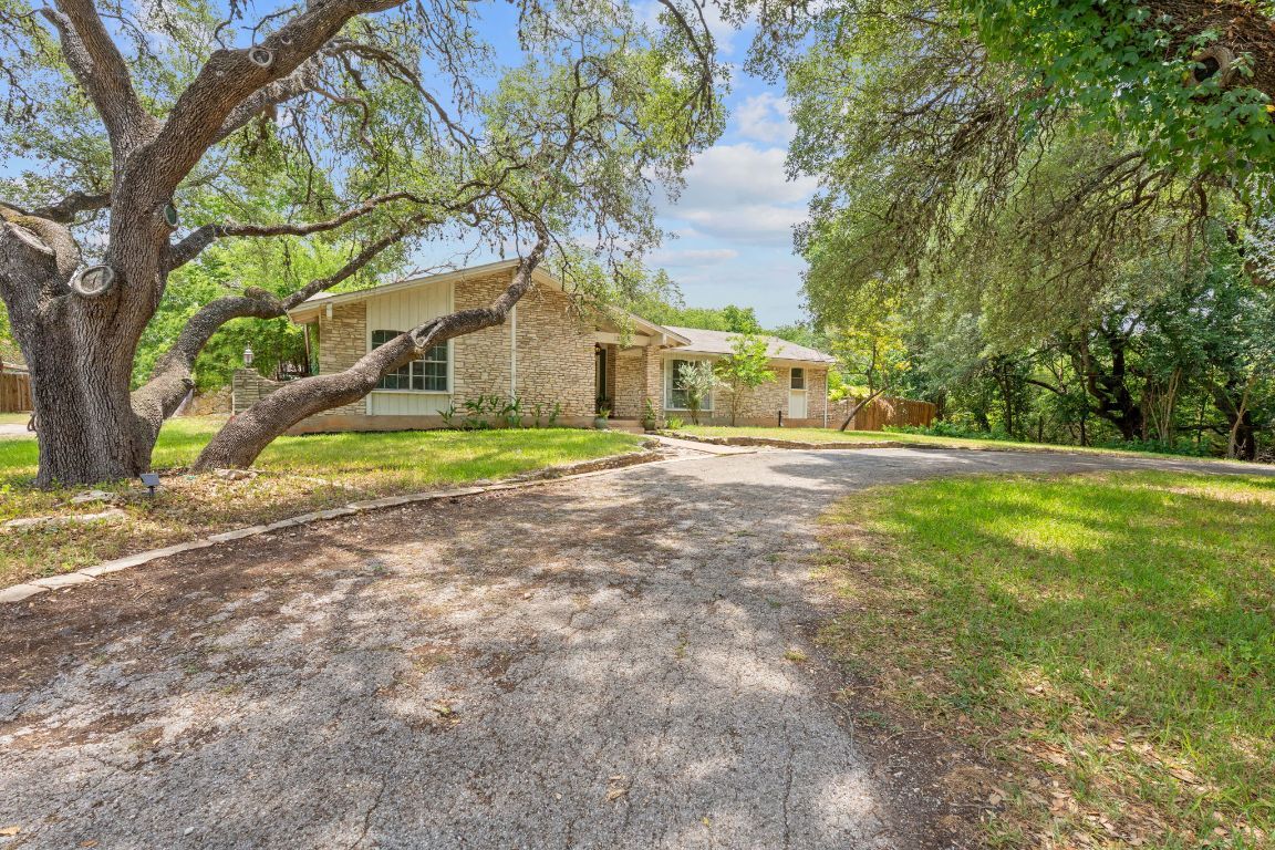 13205 Onion Creek Drive  Manchaca TX 78652 photo